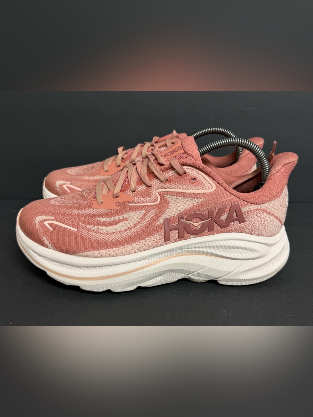 Hoka Women's Clifton 10 Running Shoes Blush/Rose Size 9D WIDE WORN ONCE LKNW!